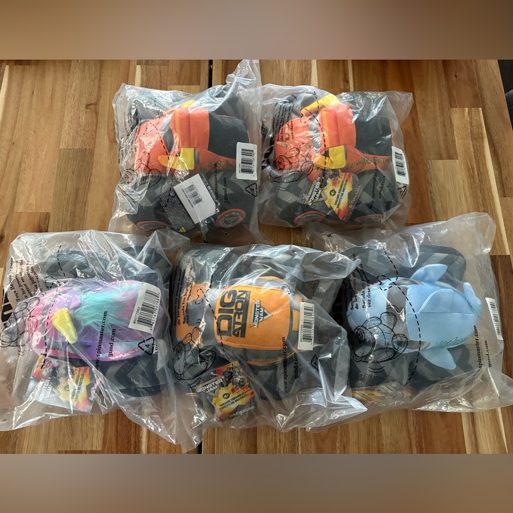 Monster Jam Monster Trucks 7" Plush with Sound